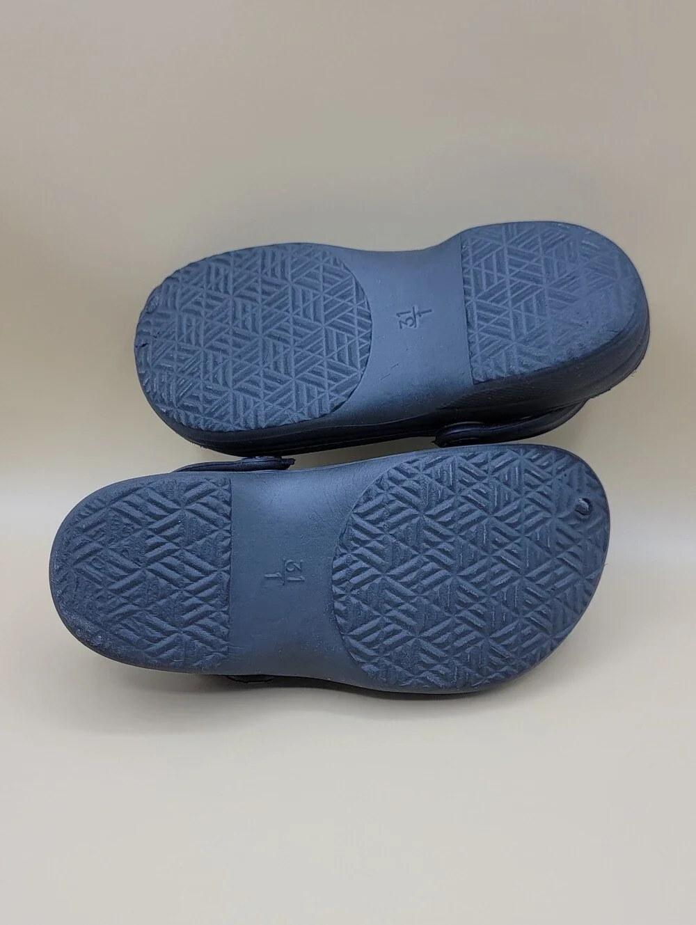 Skechers Bobs Little Kid's Clog Slip-On Sandals Size 1Y Black Shoes Beach Pool